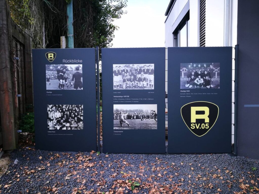 Die Legendenwand